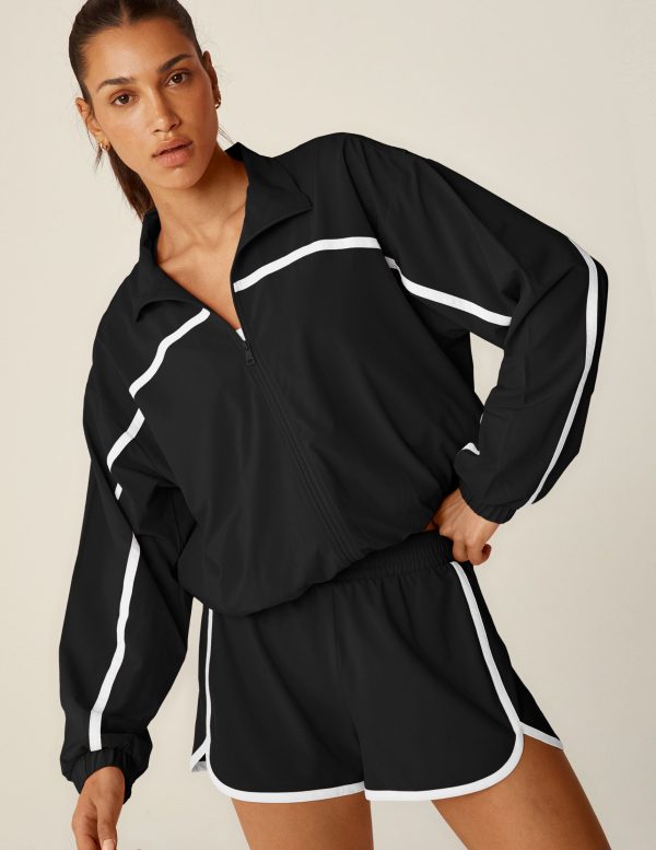 NN2234_true-black-true-white_8001