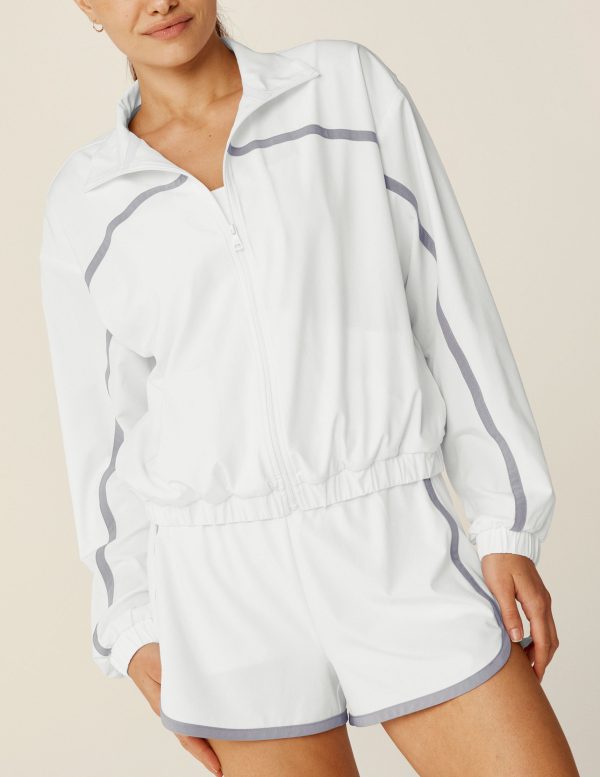 NN2234_true-white-cloud-grey_8463