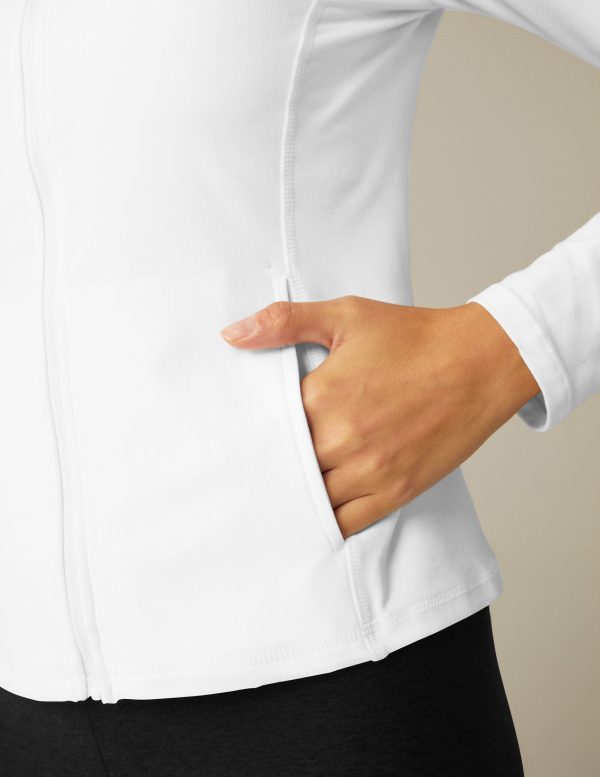 SD2154_cloud-white_0101_cb09e243-0551-4b12-a3aa-a464006417a1