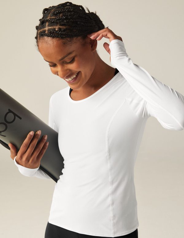 WK7907_lunar-white_2746-2